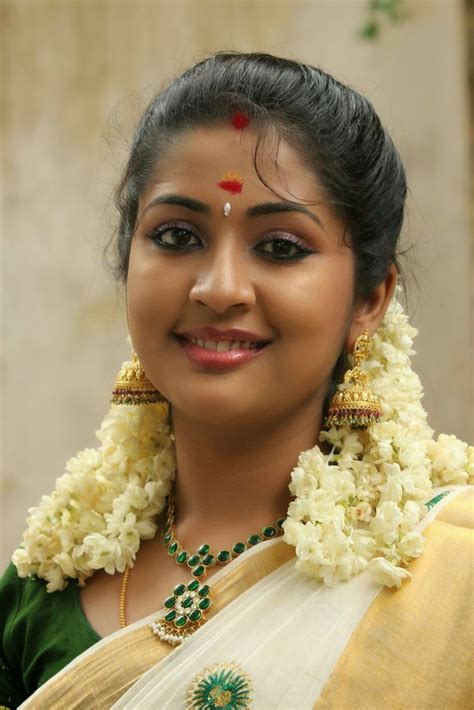 Malayalam Actress Photos & Actress Latest Picture Gallery